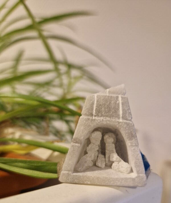 Mini crèche sculptée